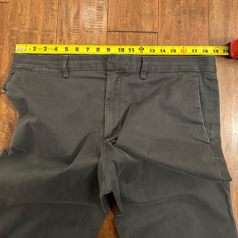 Banana Republic Gray Rapid Movement Tapered Fit Chinos Sz 36x32 - Picture 6 of 11